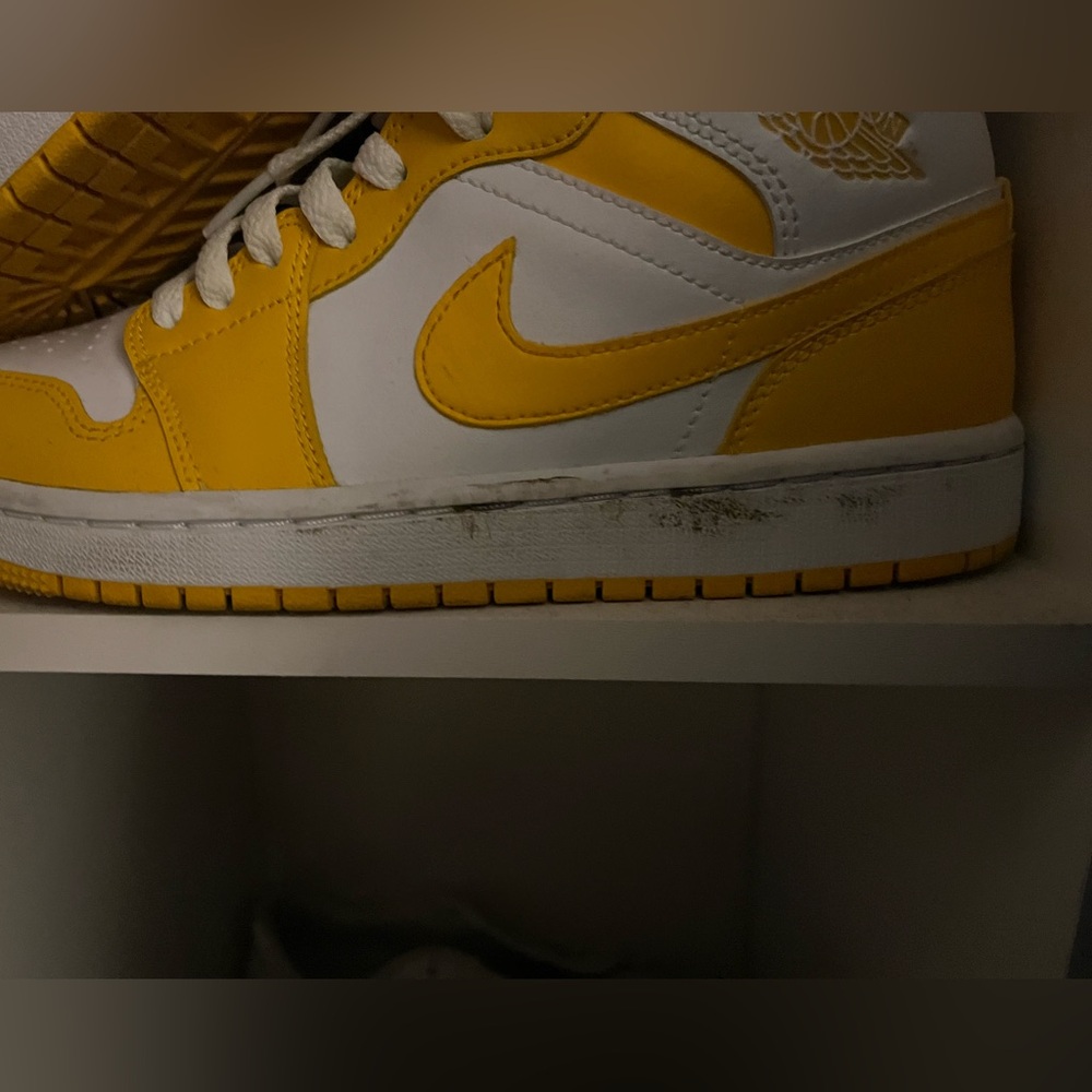 Orange jordan’s